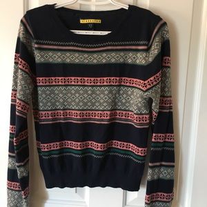 Long sleeve crop sweater